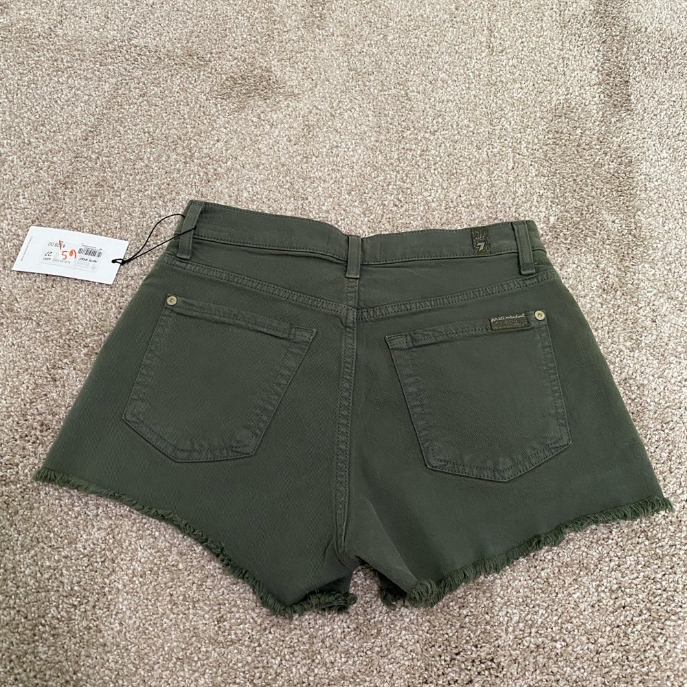 7 For All Mankind HWVIN Shorts - Army Green - Size 27 - NWT - Picture 2 of 7
